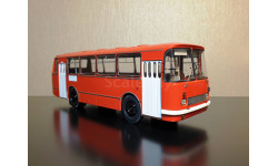ЛАЗ-695Н красный с белыми дверьми Арт. 04016G DEMPRICE