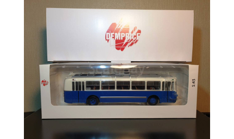 Троллейбус ЗиУ-5 Мороз Арт. 04006J DEMPRICE, масштабная модель, 1:43, 1/43