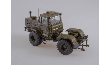 Трактор ХТЗ Т-150К (хаки) SSM8014, масштабная модель, Start Scale Models (SSM), scale43