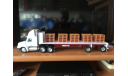 Freightliner с полуприцепом  . РАСПРОДАЖА КОЛЛЕКЦИИ ., масштабная модель, New-Ray Toys, scale32