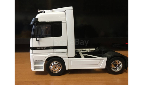 Mercedes-Benz Actros 1857 . РАСПРОДАЖА КОЛЛЕКЦИИ., масштабная модель, New-Ray Toys, scale32