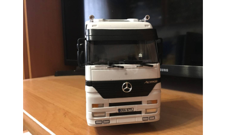 Mercedes-Benz Actros 1857 . РАСПРОДАЖА КОЛЛЕКЦИИ., масштабная модель, New-Ray Toys, scale32