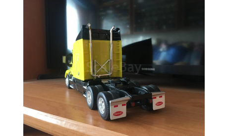 Peterbilt  . Распродажа коллекции ., масштабная модель, ERTL (Auto World), 1:32, 1/32