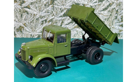 ЯАЗ-205 Легендарные грузовики СССР №35 MODIMIO, масштабная модель, scale43