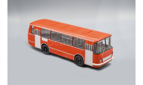 Автобус ЛАЗ 695Н Скарлет (Красный) Demprice, масштабная модель, Classicbus, scale43