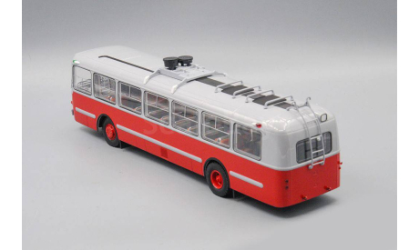 Троллейбус ЗИУ 5 Звезда (Красный) Demprice, масштабная модель, Classicbus, scale43