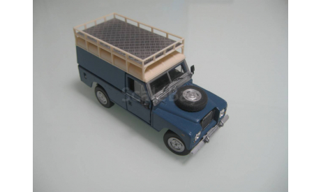 Land Rover series III 109 фургон с багажником, масштабная модель, Bauer/Cararama/Hongwell, 1:43, 1/43