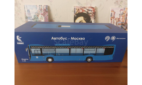 Автобус Москва КамАЗ-НефАЗ 5299, масштабная модель, scale43