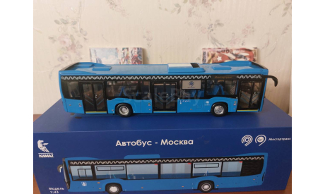 Автобус Москва КамАЗ-НефАЗ 5299, масштабная модель, scale43