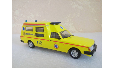 СКОРАЯ МЕДИЦИНСКАЯ ПОМОЩЬ VOLVO-264 AMBULANCE, масштабная модель, Конверсии мастеров-одиночек, 1:43, 1/43