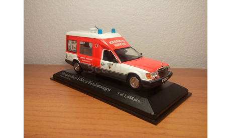 MERCEDES- BENZ 300E W124 AMBULANCE, масштабная модель, Mercedes-Benz, Minichamps, 1:43, 1/43