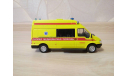 СКОРАЯ МЕДИЦИНСКАЯ ПОМОЩЬ НА БАЗЕ FORD TRANSIT, масштабная модель, scale43