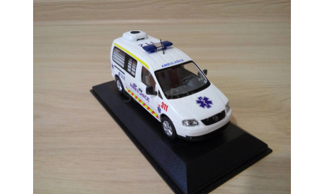 МОДЕЛЬ AMBULANCE НА БАЗЕ VW CADDY, масштабная модель, Volkswagen, 1:43, 1/43