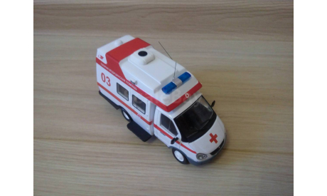 СКОРАЯ МЕДИЦИНСКАЯ ПОМОЩЬ НА БАЗЕ ГАЗЕЛЬ., масштабная модель, scale43