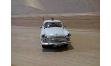 ГАЗ 22 СКОРАЯ МЕДИЦИНСКАЯ ПОМОЩЬ, масштабная модель, scale43