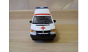 СКОРАЯ МЕДИЦИНСКАЯ ПОМОЩЬ НА БАЗЕ VOLKSWAGEN T4, масштабная модель, 1:43, 1/43