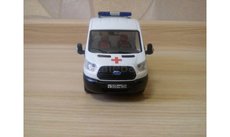 СКОРАЯ МЕДИЦИНСКАЯ ПОМОЩЬ НА БАЗЕ FORD TRANSIT, масштабная модель, 1:43, 1/43