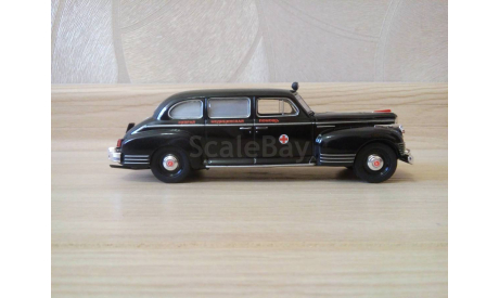 ЗИС-110 ГОН СКОРАЯ МЕДИЦИНСКАЯ ПОМОЩЬ ., масштабная модель, DeAgostini, scale43