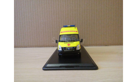 СКОРАЯ МЕДИЦИНСКАЯ ПОМОЩЬ НА БАЗЕ FORD TRANSIT РЕАНИМАЦИЯ, масштабная модель, scale43