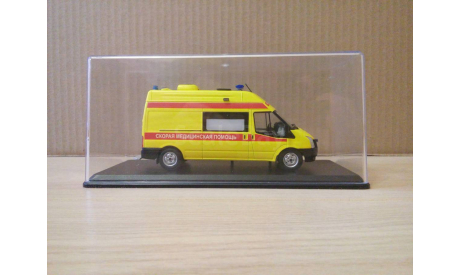 СКОРАЯ МЕДИЦИНСКАЯ ПОМОЩЬ НА БАЗЕ FORD TRANSIT РЕАНИМАЦИЯ, масштабная модель, scale43