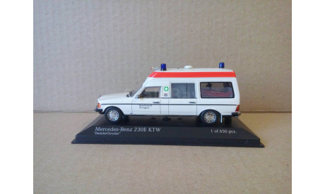MERCEDES- BENZ  230E KTW KRANKENWAGEN/AMBULANCE/, масштабная модель, Mercedes-Benz, Minichamps, 1:43, 1/43