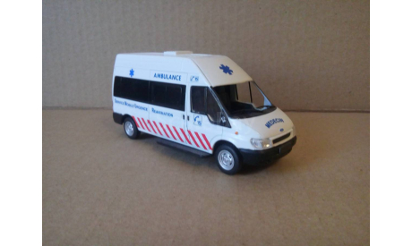 FORD TRANSIT AMBULANCE, масштабная модель, 1:43, 1/43