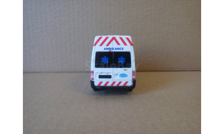 FORD TRANSIT AMBULANCE, масштабная модель, 1:43, 1/43