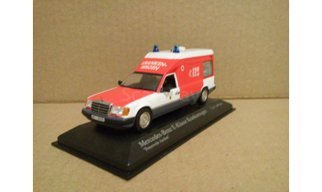 MERCEDES- BENZ W-124 E-KLASSE KRANKENWAGEN/AMBULANCE/, масштабная модель, Minichamps, scale43, Mercedes-Benz