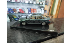 volkswagen passat   1/43