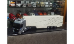 Iveco stralis   1/43