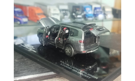 Вналичии. Toyota land cruiser 300  1/43, масштабная модель, Lcd, scale43