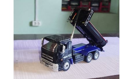 Hino 700  1/43, масштабная модель, Diapet, scale43