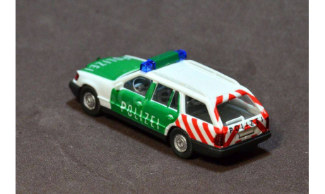 Полицейский автомобиль Mercedes-Benz 230TE, Германия., масштабная модель, Wiking, scale87