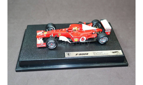 Гоночный автомобиль F1 Ferrari F-2002, Michael Schumacher World Champion 2002, масштабная модель, Hot Wheels, 1:43, 1/43