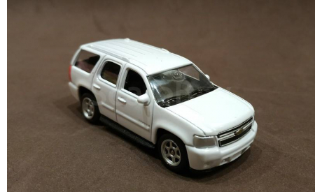 Автомобиль Chevrolet Tahoe 2008, масштабная модель, Welly, scale64