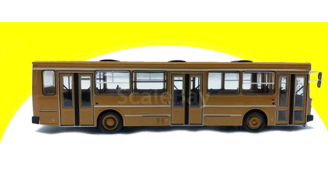 Автобус ЛиАЗ-5256.00 циркон (желтый), масштабная модель, Classicbus, scale43