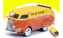 International D-300 Oscar Mayer ice delivery van (open rear door) -1938
