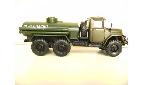 Зил-131 Огнеопасно (Элекон) 1/43, масштабная модель, scale43