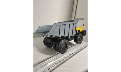 БелАЗ 7540 1992 30т углевоз жёлтый/серый Наш автопром Н004, масштабная модель, scale43