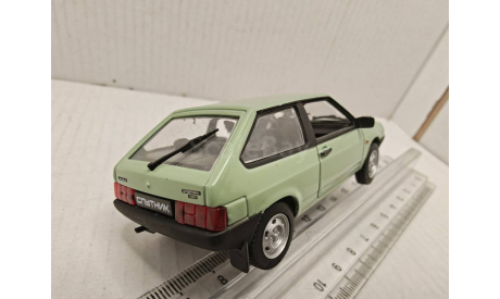 ВАЗ 2108 ’Спутник’ 1984 салатный DeAgostini, масштабная модель, scale43