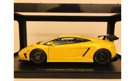 AutoArt Lamborghini Gallardo LP560 Super Trofeo, масштабная модель, scale18