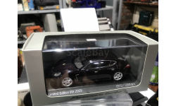 Коллекционная модель. Minichamps. Porsche Panamera Turbo Limited Edition IAA 2009