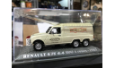 Коллекционная модель. RENAULT 4 F6 4x4 SINPAR 6 roues -1983, масштабная модель, Universal Hobbies, 1:43, 1/43