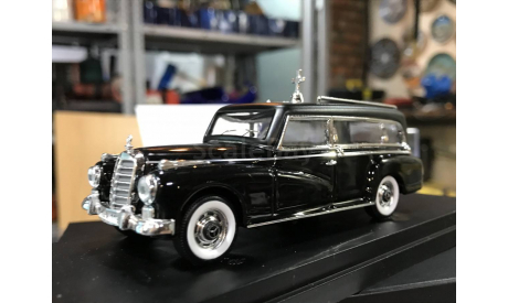 Коллекционная модель. MERCEDES BENZ - 300D CARRO FUNEBRE  1960, масштабная модель, Mercedes-Benz, RIO-Models, 1:43, 1/43