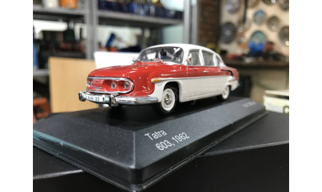 Коллекционная модель 1:43 TATRA 603 1962 White/Red, масштабная модель, WhiteBox, scale43