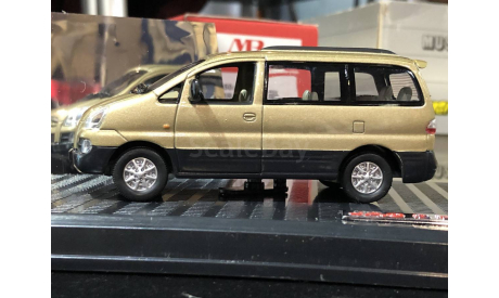 Коллекционная модель.  JAC refine Hyundai H-1 Starex 1997 MPV gold, масштабная модель, 1:43, 1/43