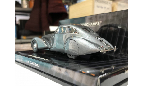 Коллекционная модель.   Bentley Embiricos silber 1939, масштабная модель, Minichamps, 1:43, 1/43