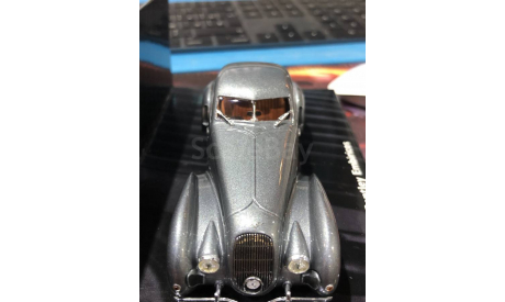 Коллекционная модель.   Bentley Embiricos silber 1939, масштабная модель, Minichamps, 1:43, 1/43