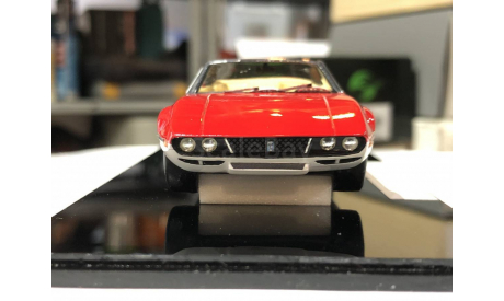 Коллекционная модель. De Tomaso  MANGUSTA SPIDER 1969, масштабная модель, BAN-SENG, scale43