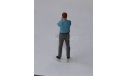 Фигурка в масштабе 1:43 Мужчина с телефоном., фигурка, OPUS studio, 1/43